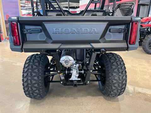 2025 Honda Pioneer 520 in Wichita, Kansas - Photo 4