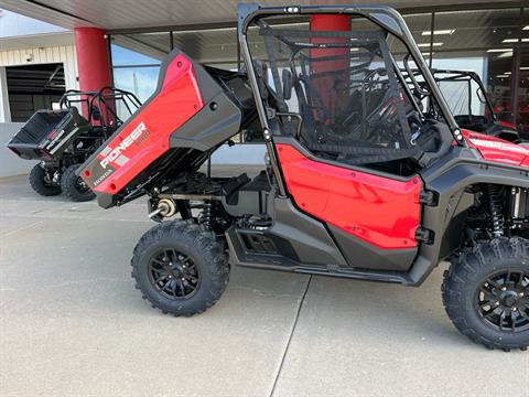 2025 Honda Pioneer 1000 Deluxe in Wichita, Kansas - Photo 7