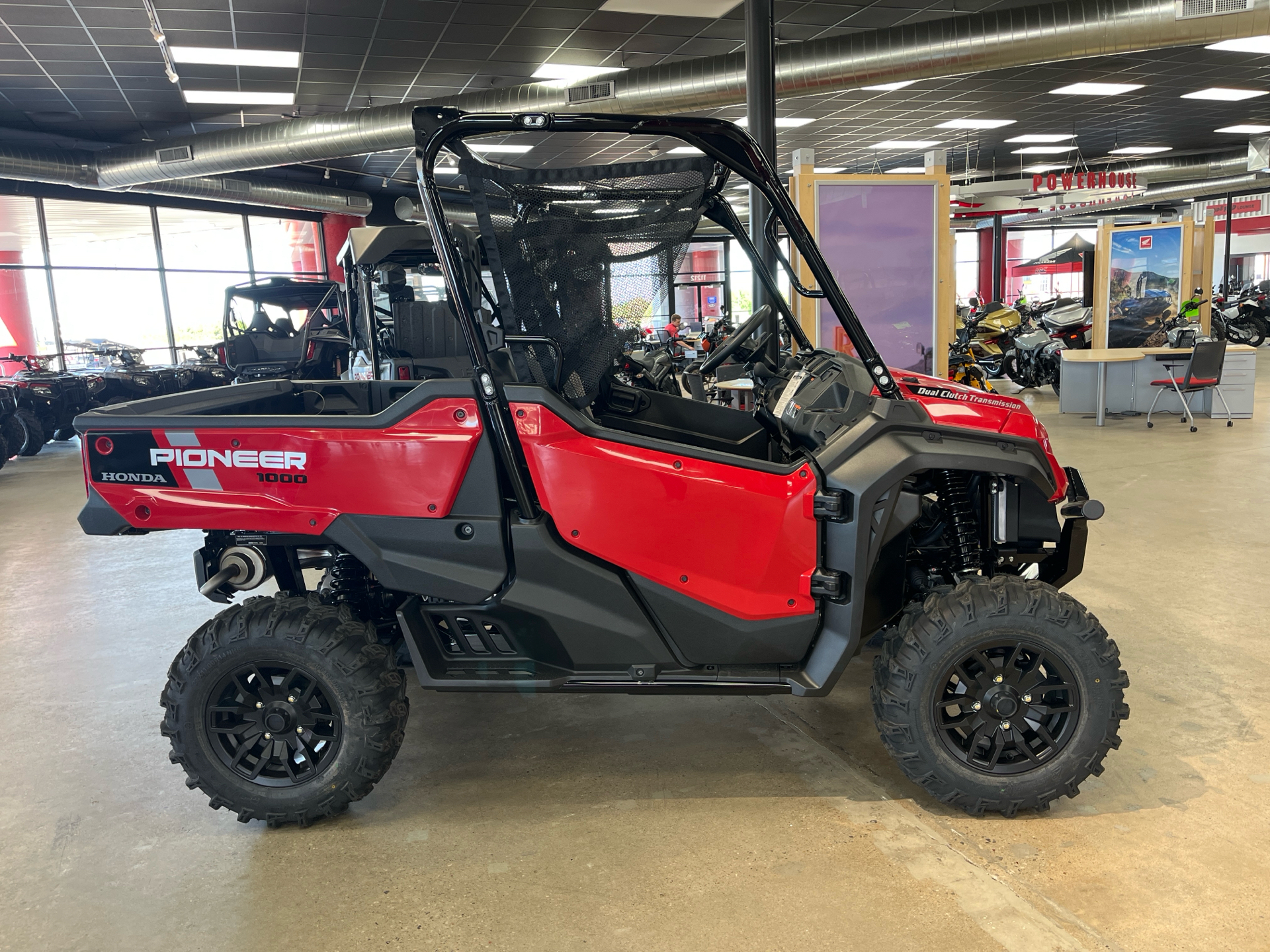 2025 Honda Pioneer 1000 Deluxe in Wichita, Kansas - Photo 2