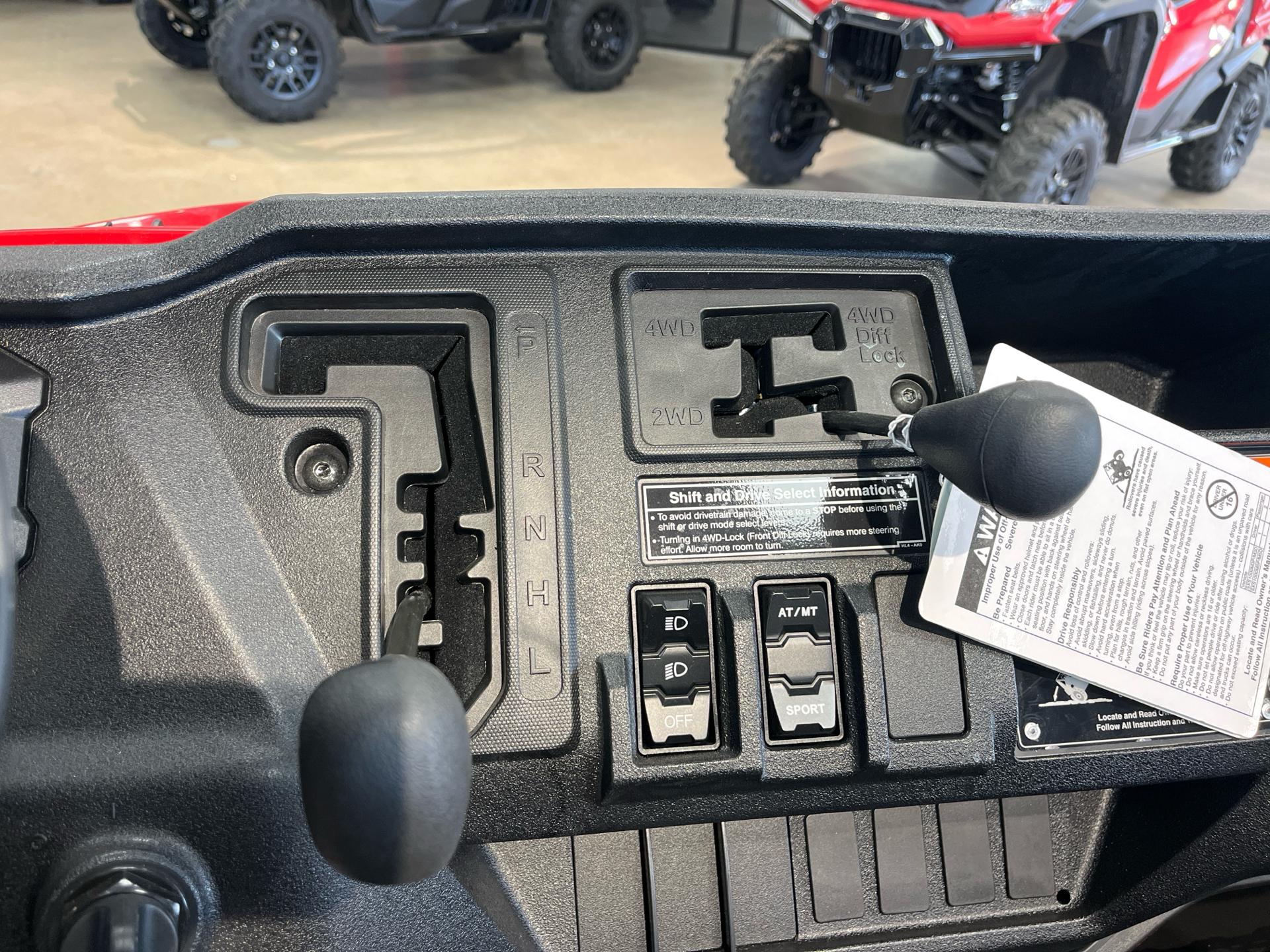 2025 Honda Pioneer 1000 Deluxe in Wichita, Kansas - Photo 7