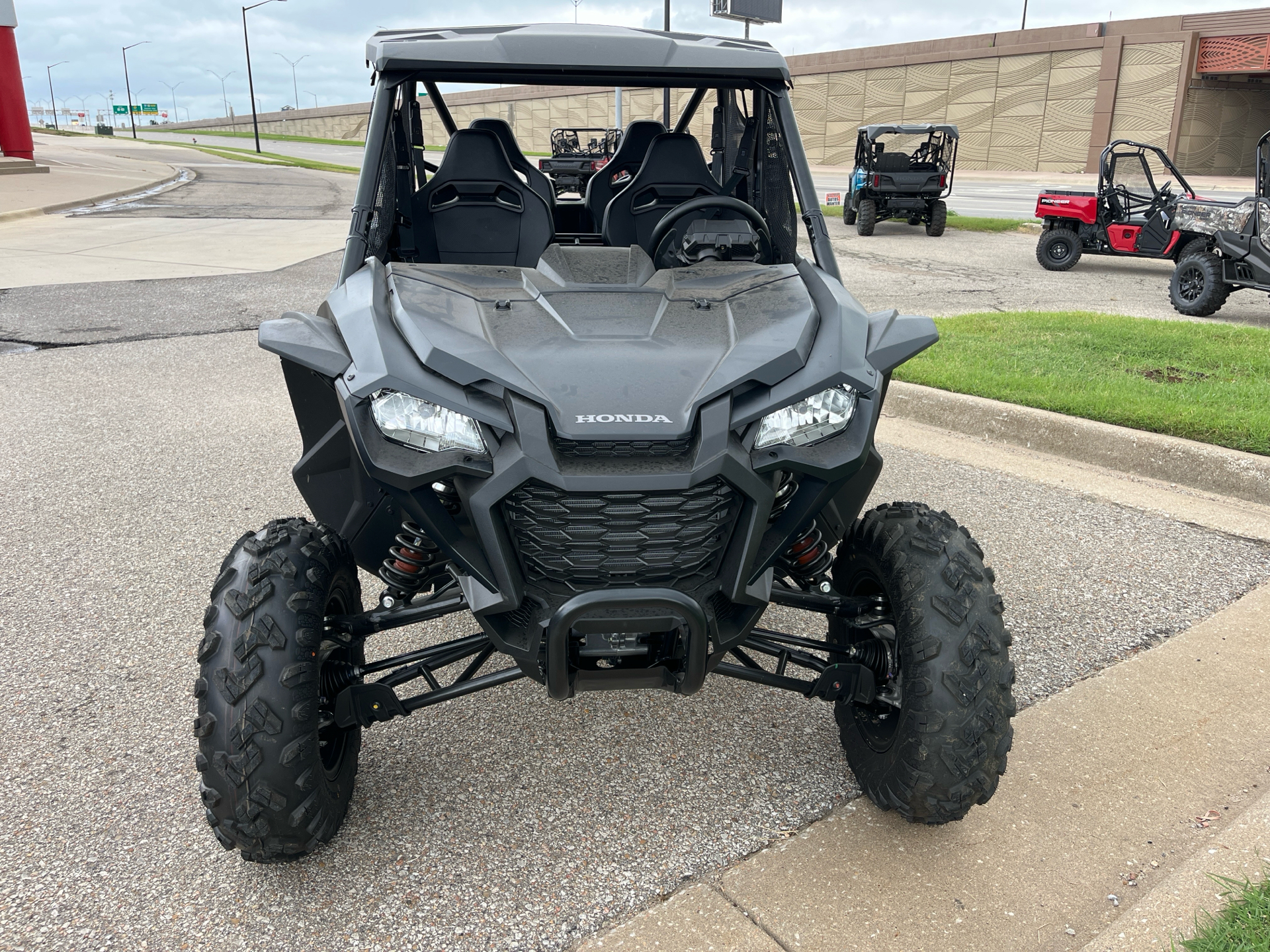 2025 Honda Talon 1000X-4 in Wichita, Kansas - Photo 2