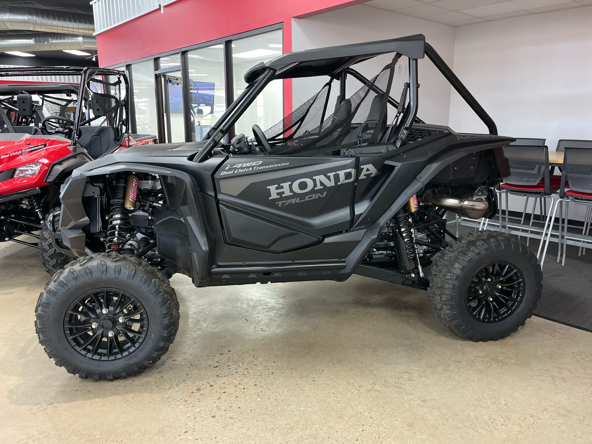 2024 Honda Talon 1000R in Wichita, Kansas - Photo 2