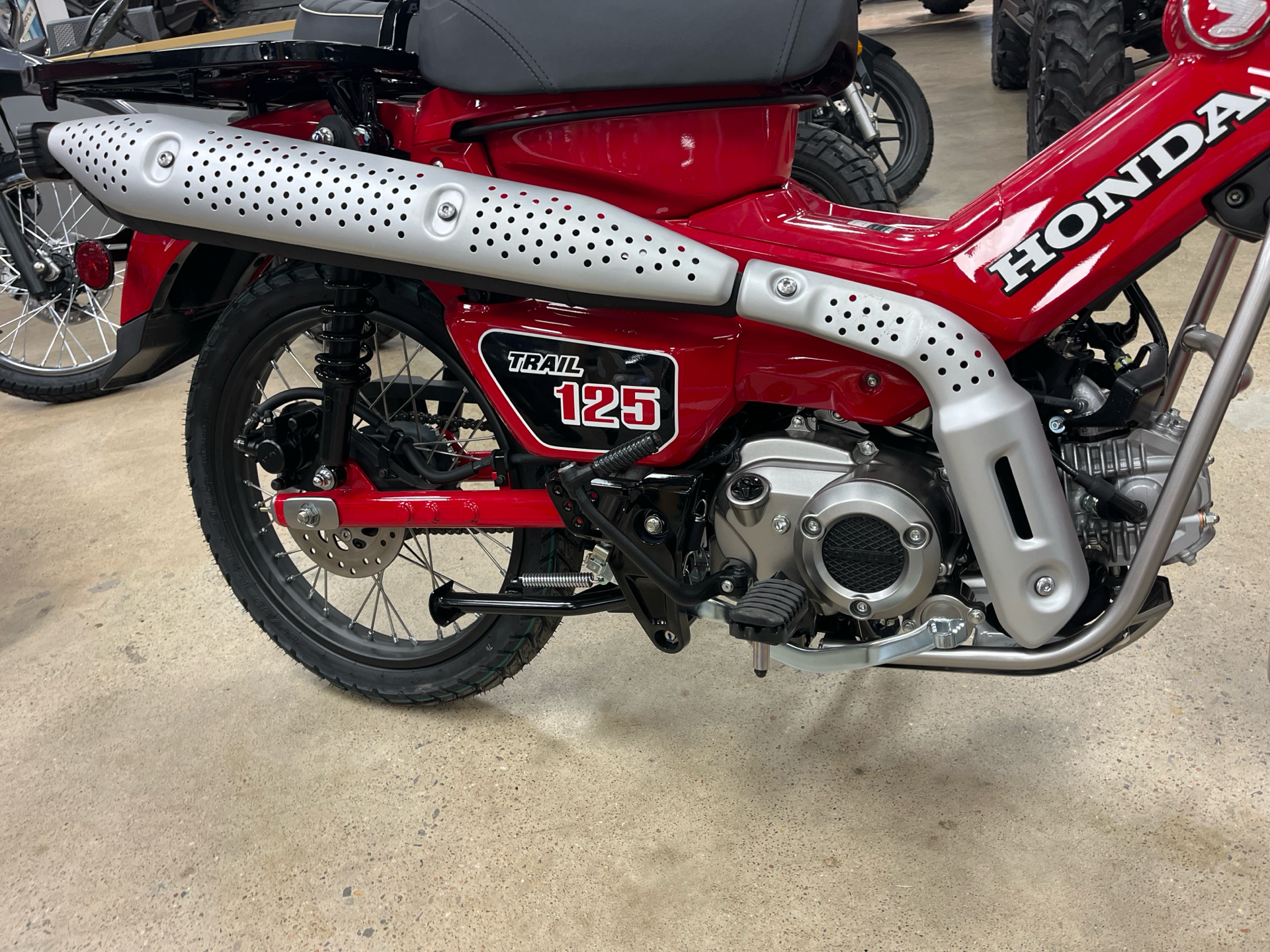2025 Honda Trail125 in Wichita, Kansas - Photo 7