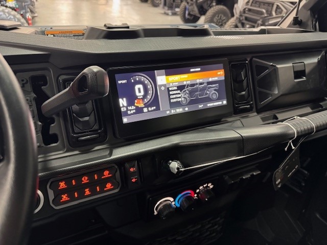 2026 Can-Am™ Defender MAX Limited HD11 8