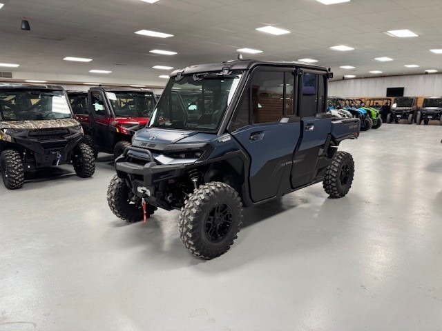 2026 Can-Am™ Defender MAX Limited HD11 5