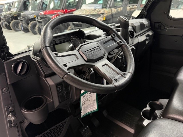 2027 Polaris Ranger Crew XP 1000 Cab 10
