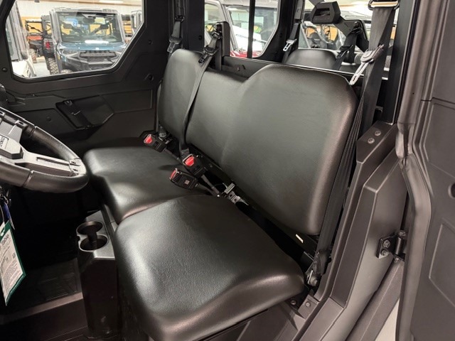 2027 Polaris Ranger Crew XP 1000 Cab 11