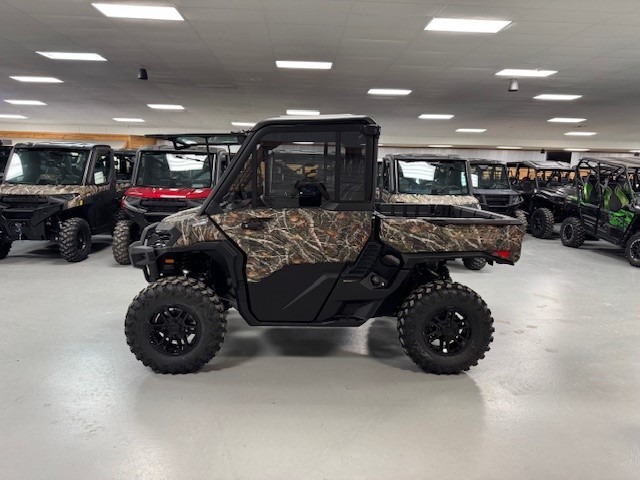 2026 Can-Am™ Defender Limited HD11 7