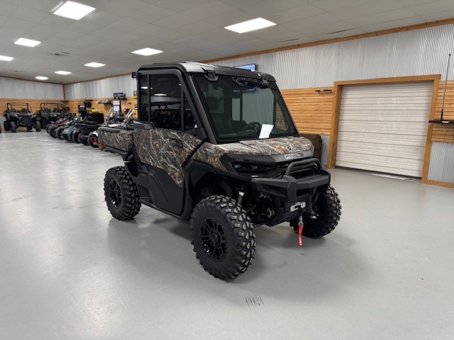 2026 Can-Am™ Defender Limited HD11 2