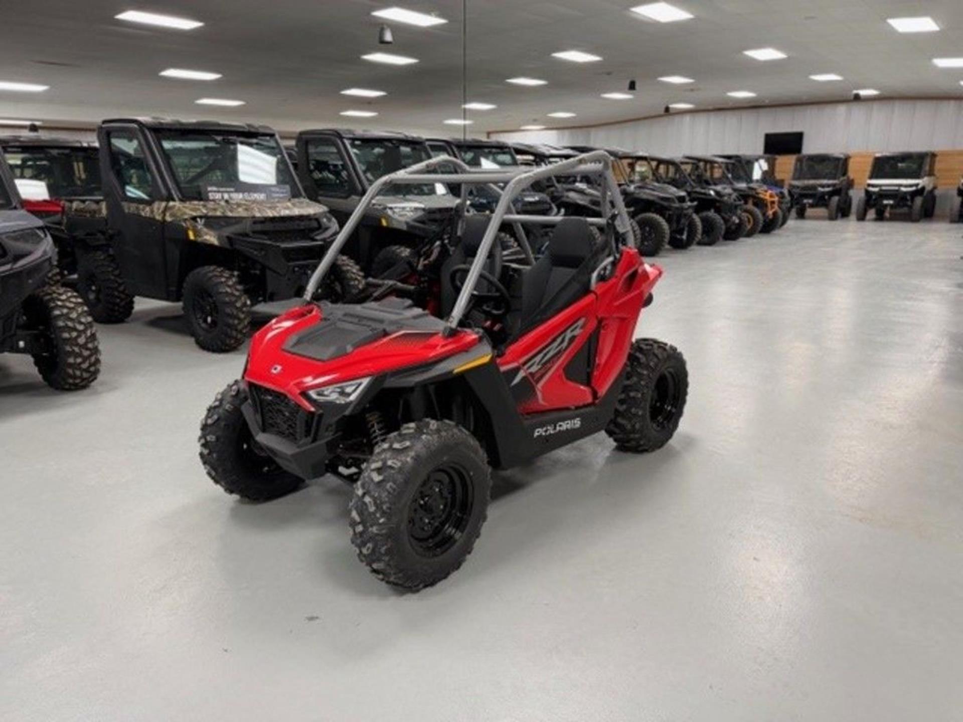 2026 Polaris RZR 200 EFI 3