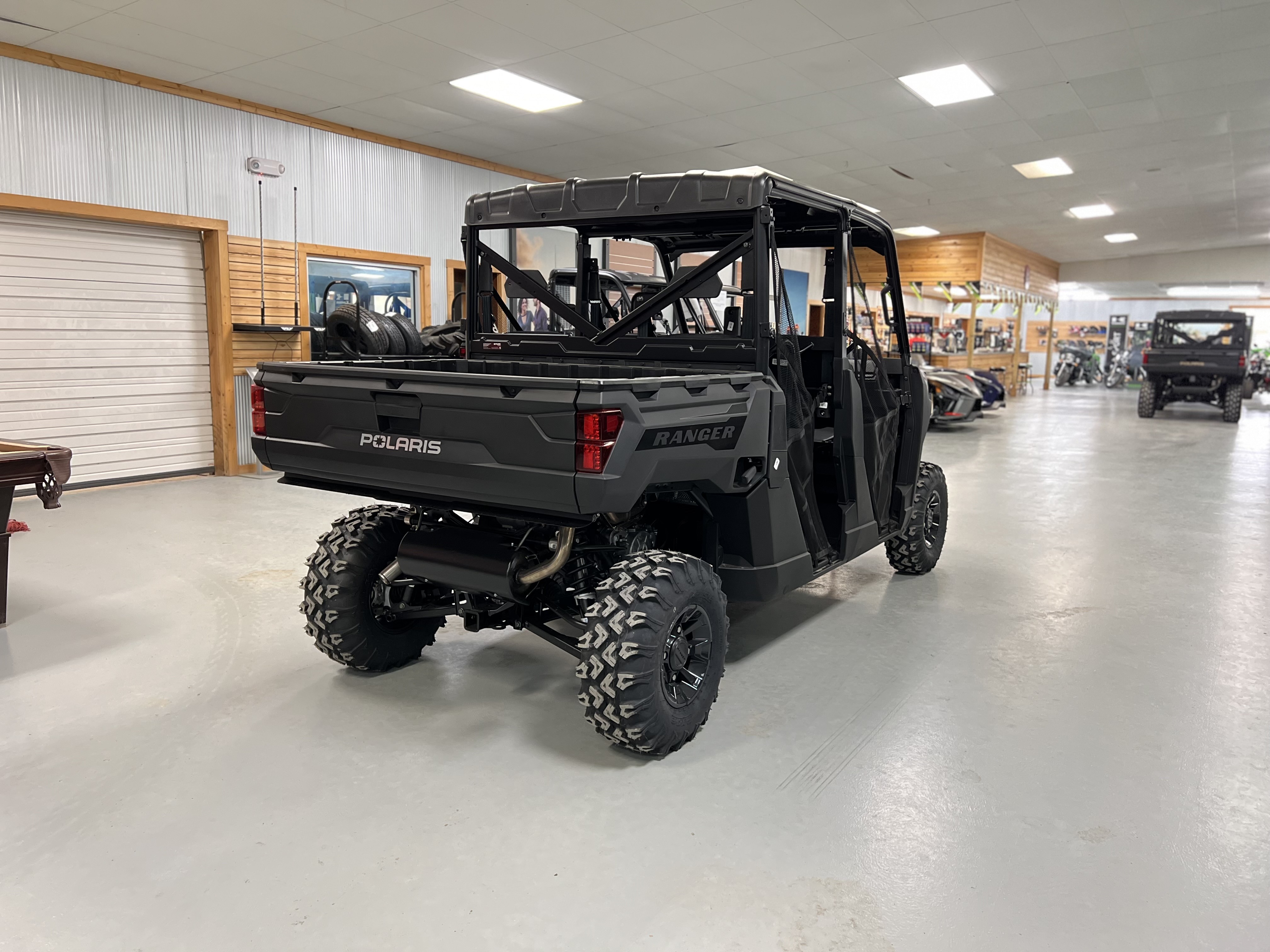 2027 Polaris Ranger Crew 1000 Premium 6