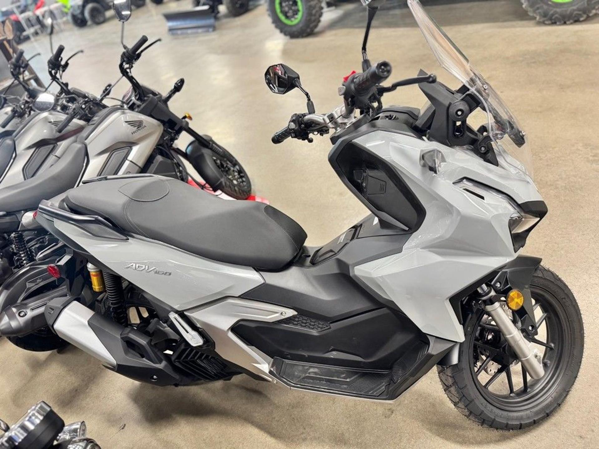 2026 Honda ADV160 3