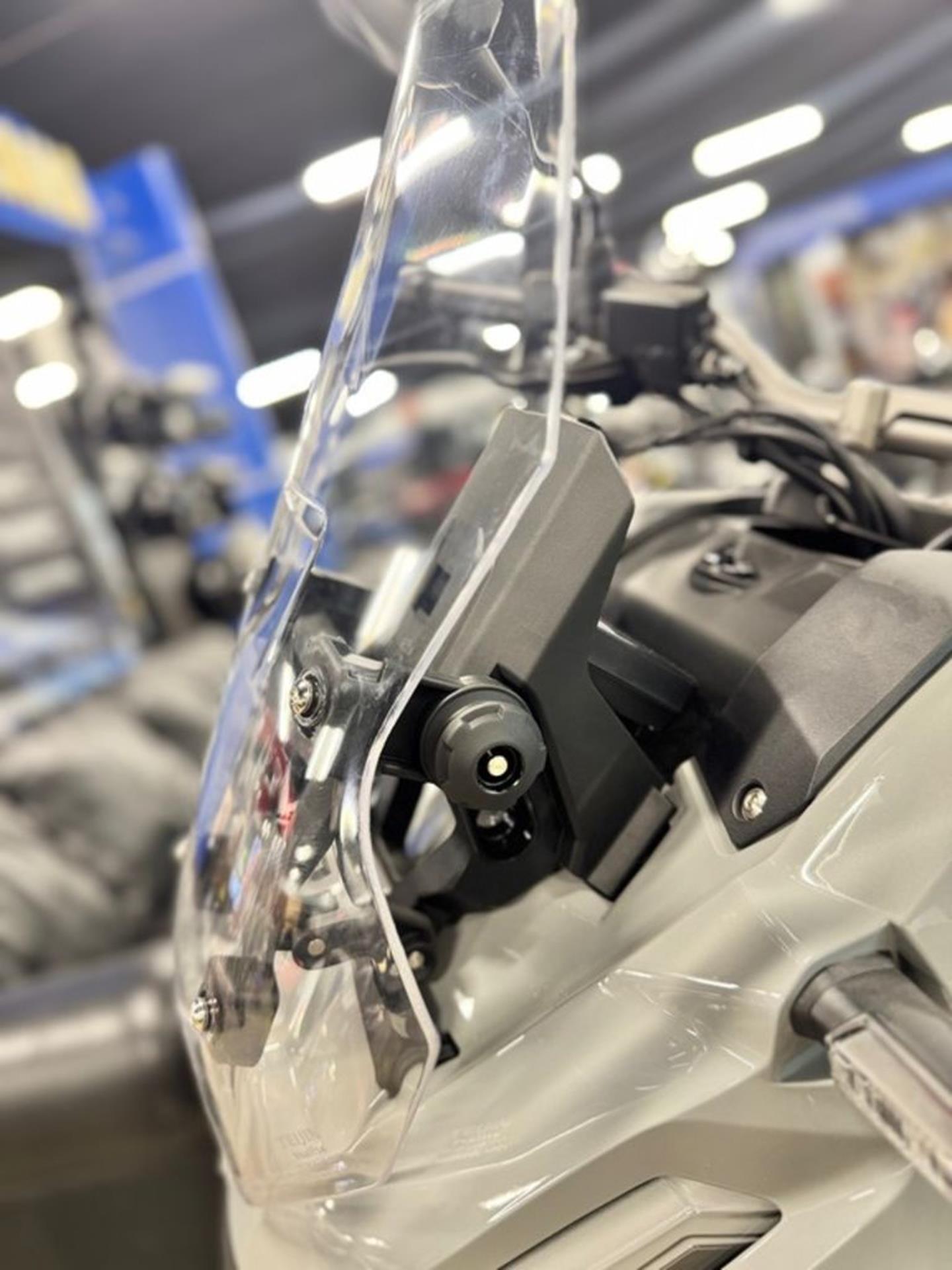 2026 Honda ADV160 10