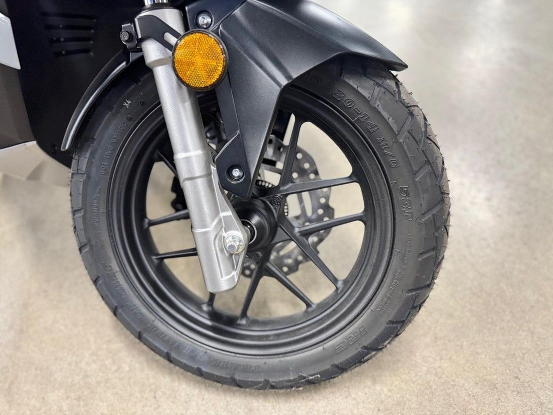 2026 Honda ADV160 11