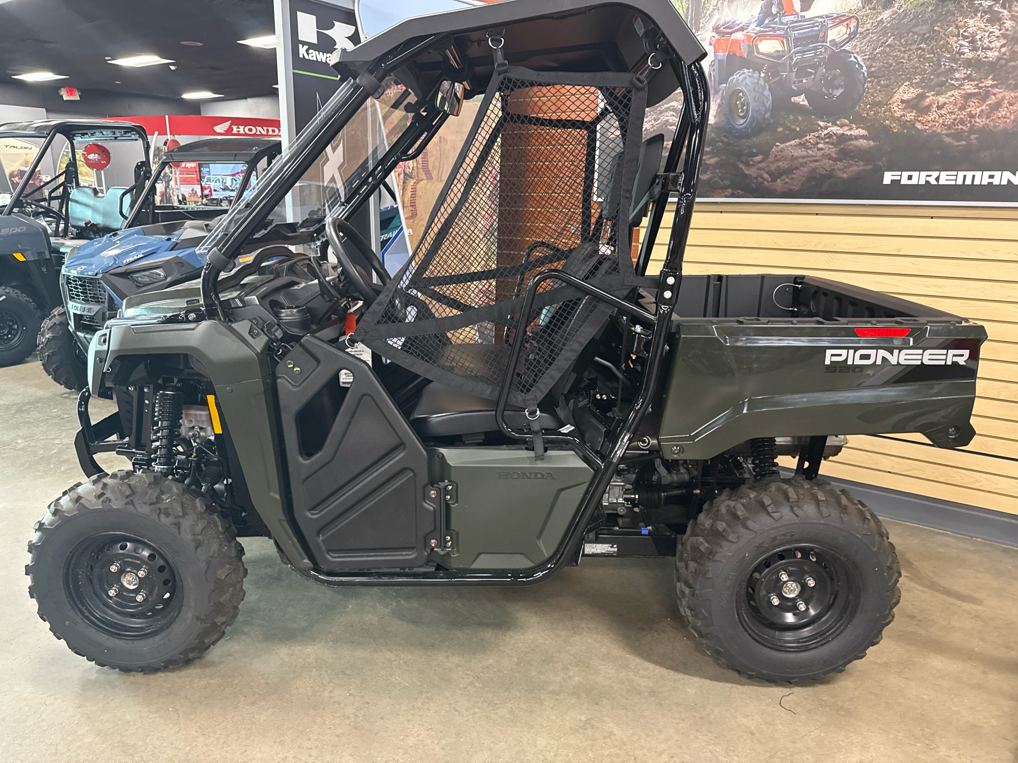 2026 Honda Pioneer 520 1