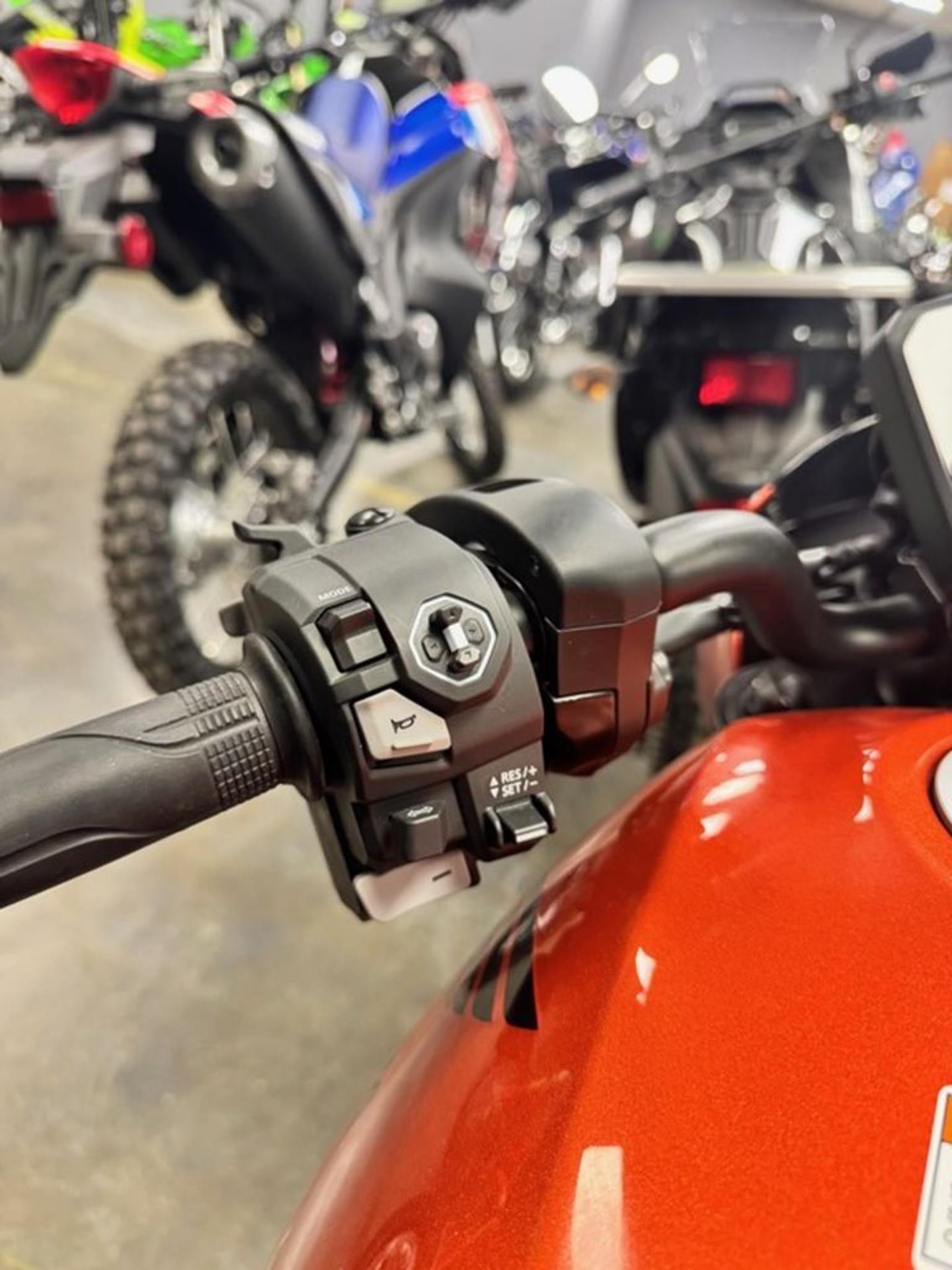 2025 Honda Rebel 1100 DCT SE 6