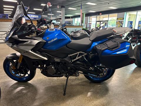 2025 Suzuki GSX-S1000GX+