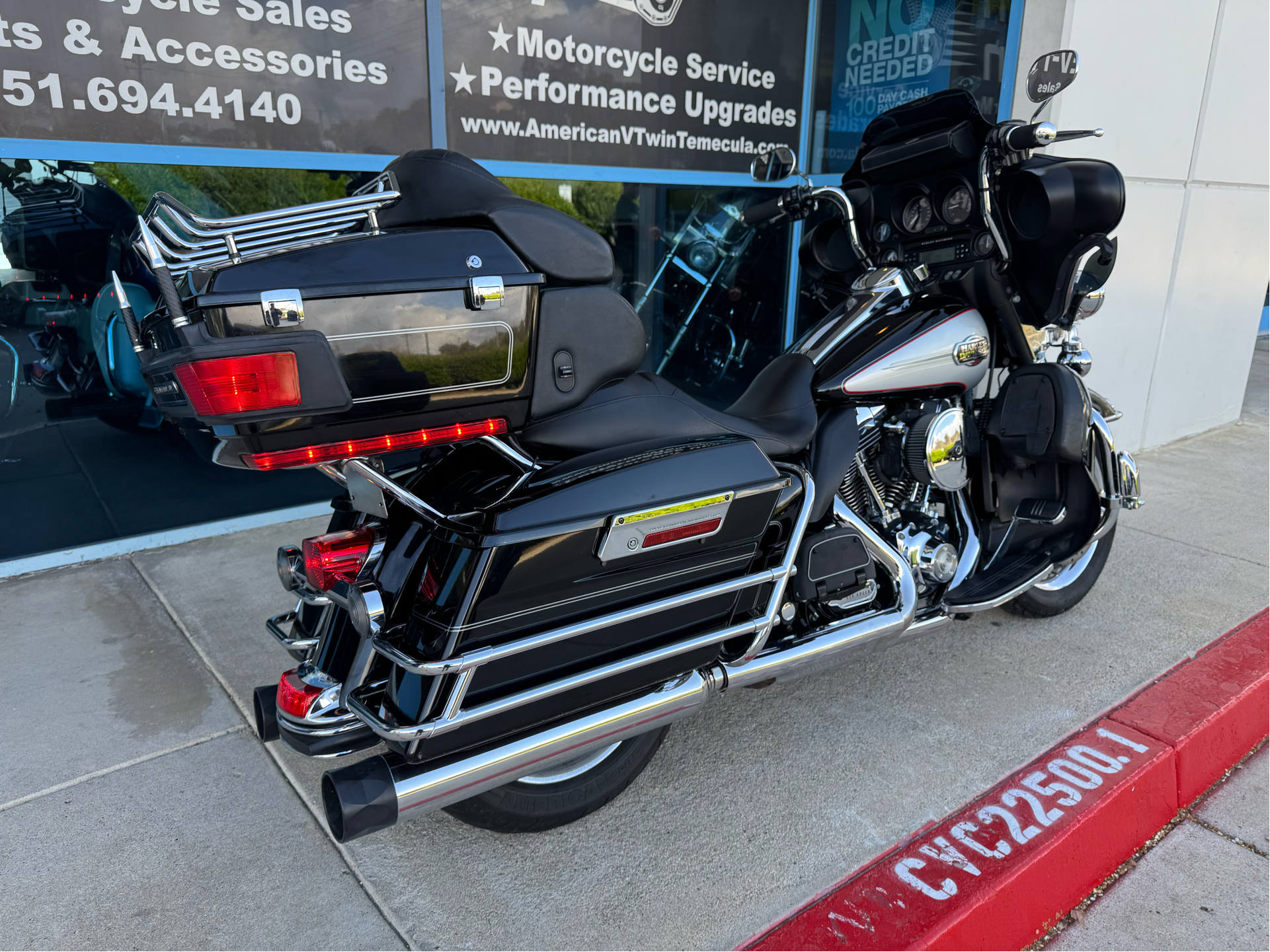 Harley-Davidson Ultra Classic 1/10スケール 1/10) Harley Davidson Classic Motorcycle in The 7,80's