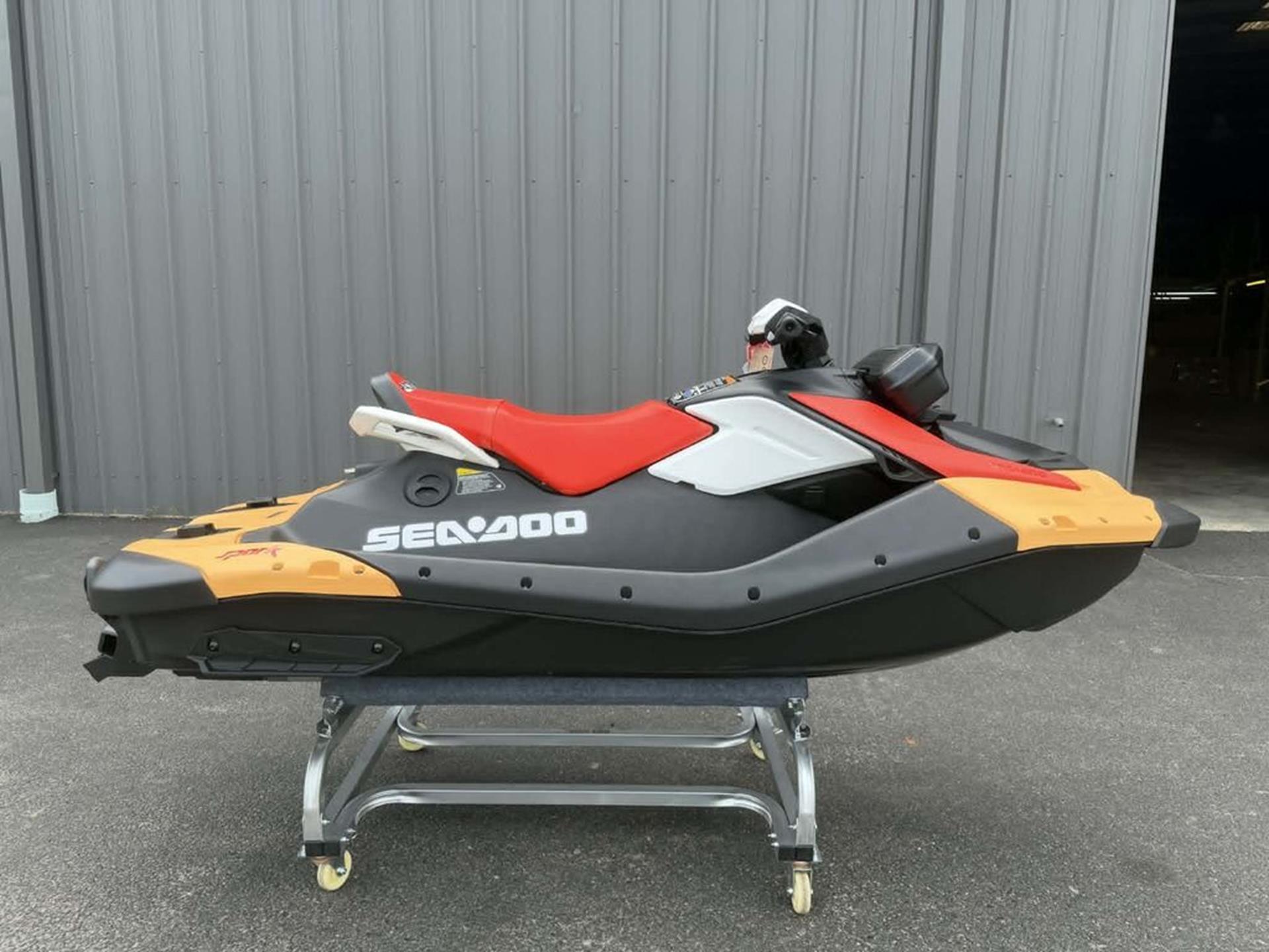2026 Sea-Doo Spark for photo 8