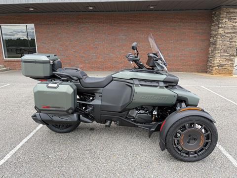 2026 Can-Am Canyon Redrock — photo 1 of 17