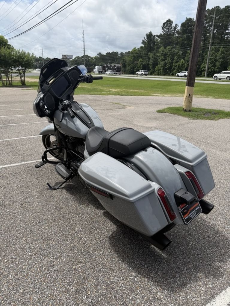 2024 Harley-Davidson Street Glide® 4