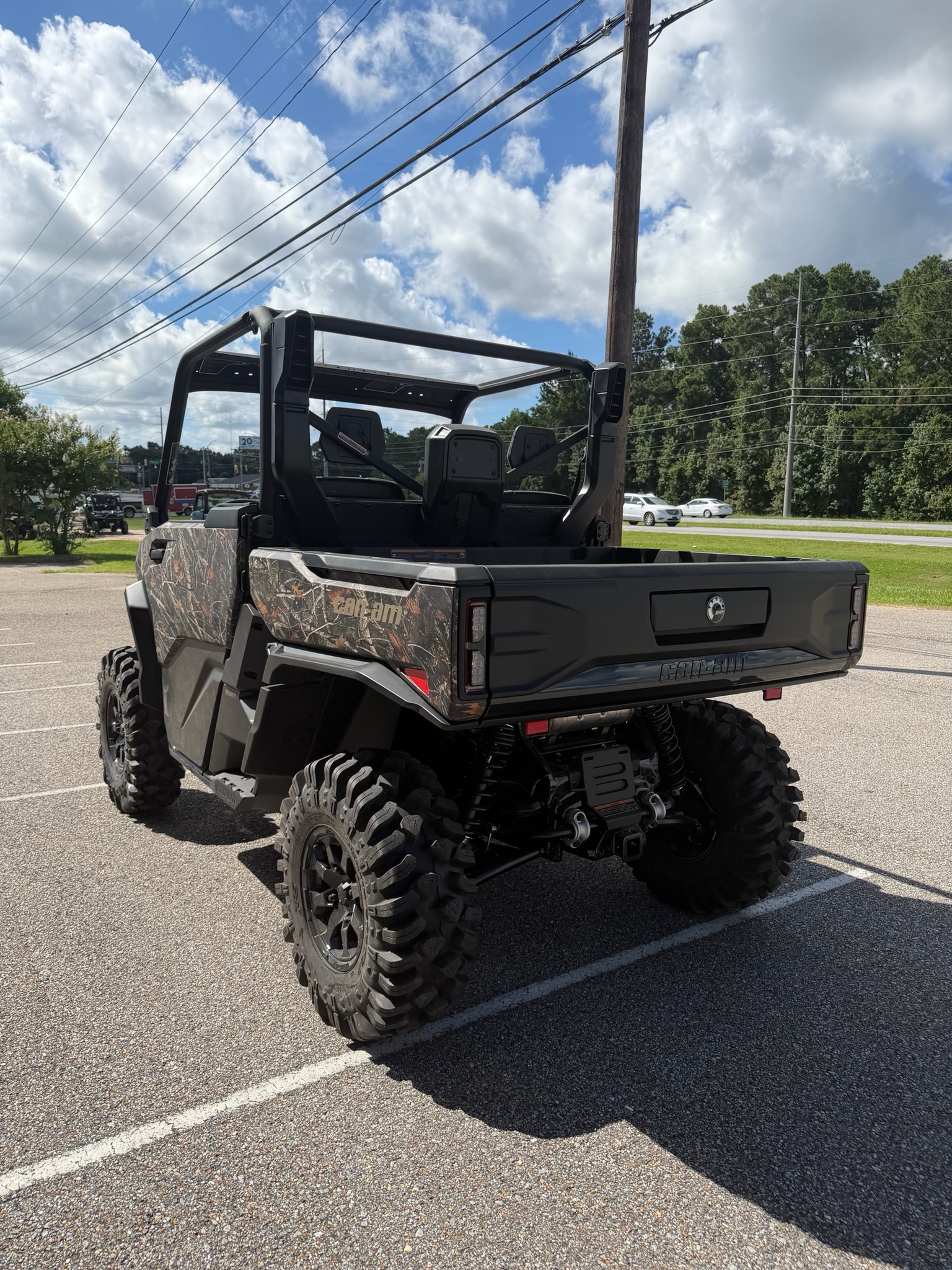 2026 Can-Am™ Defender X MR HD11 with Half-Doors 4
