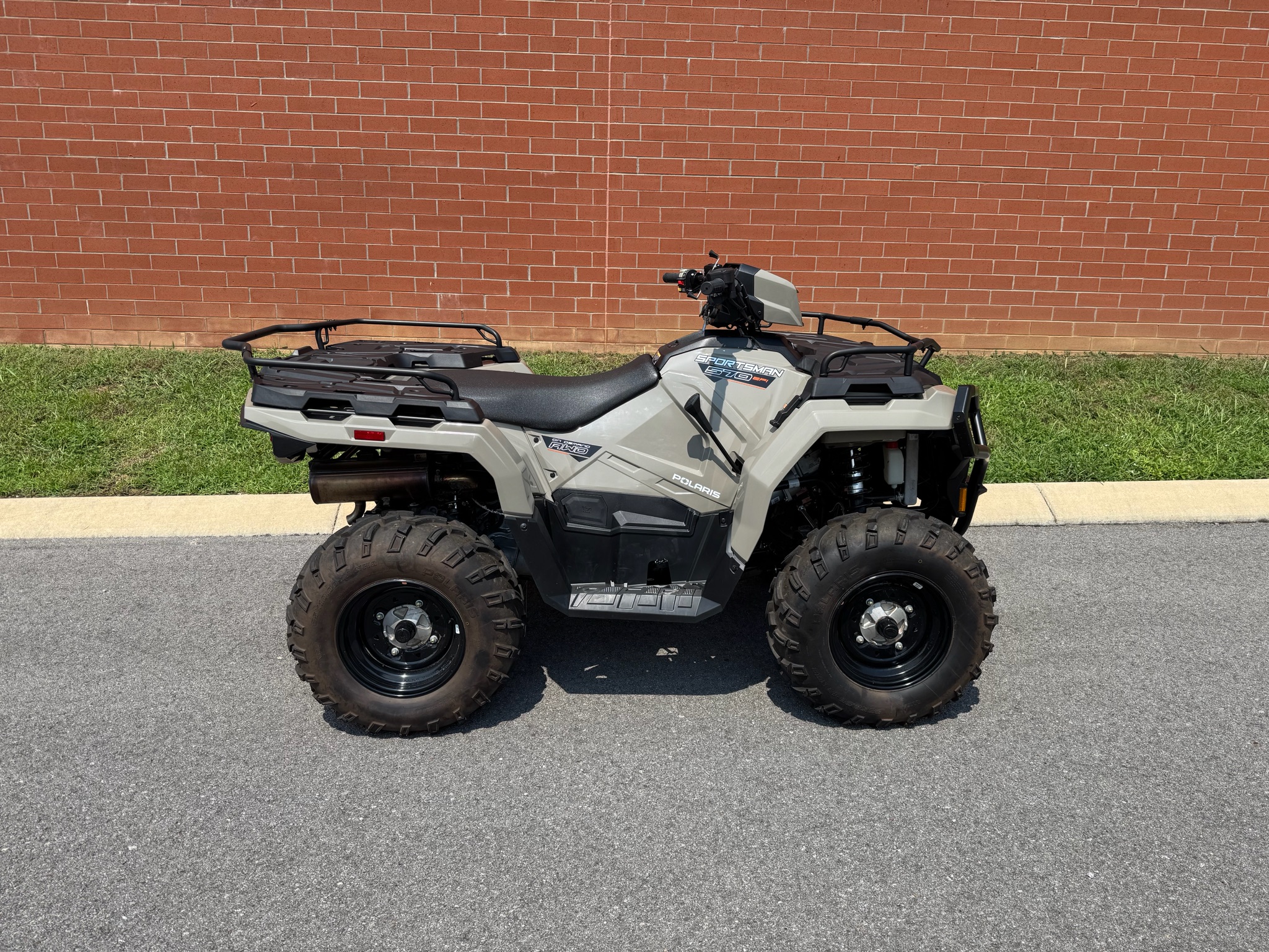 2023 Polaris Sportsman 570 EPS 1