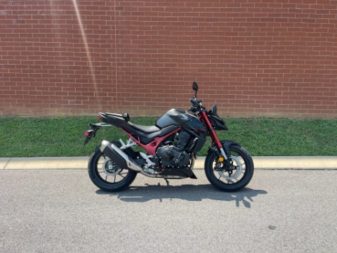 2026 Honda CB750 Hornet E-Clutch