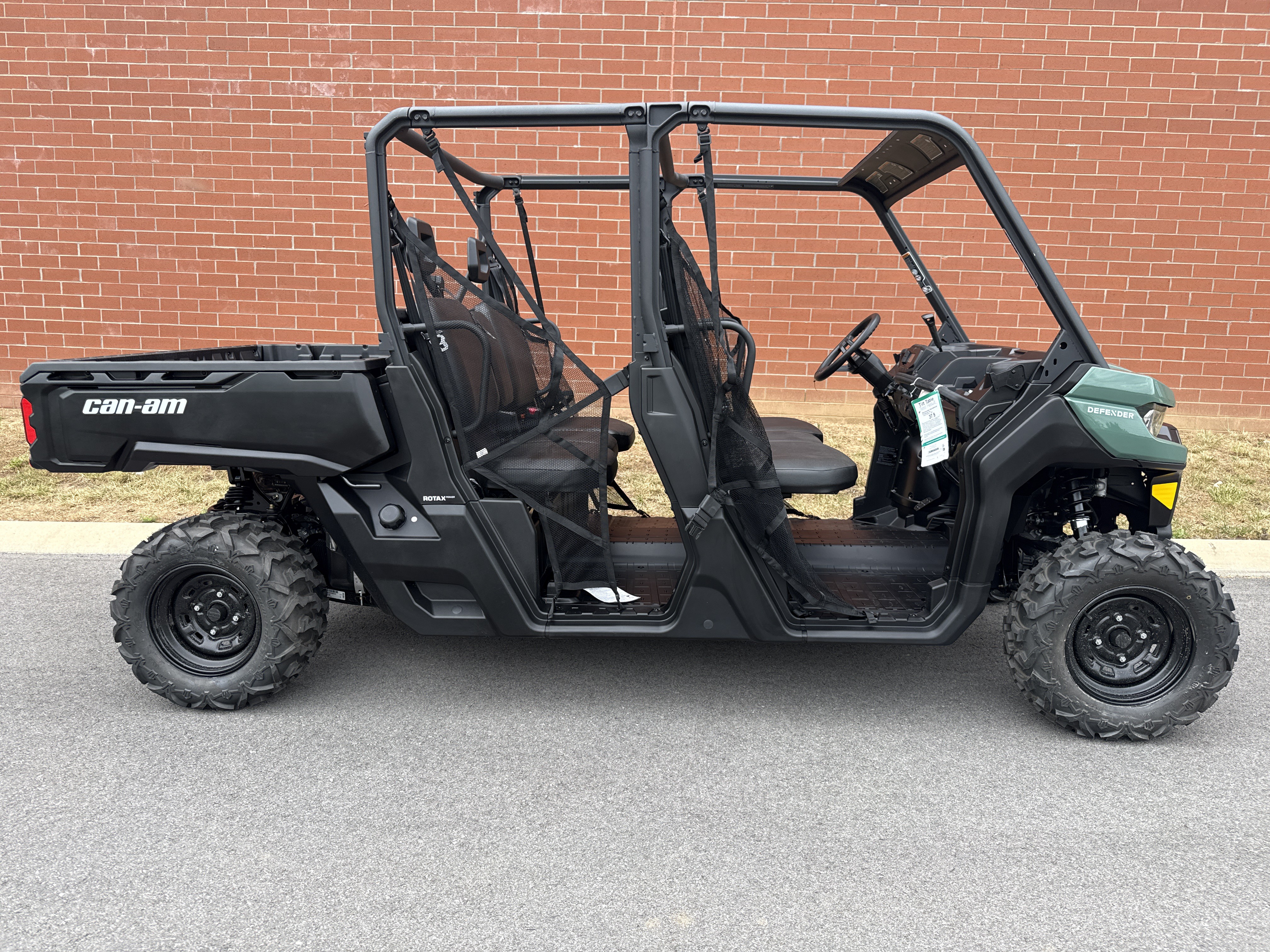 2026 Can-Am Defender MAX HD7