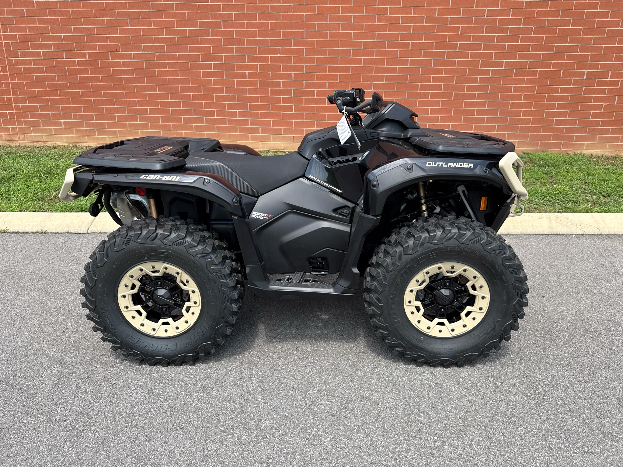 2026 Can-Am Outlander Backcountry 1000R