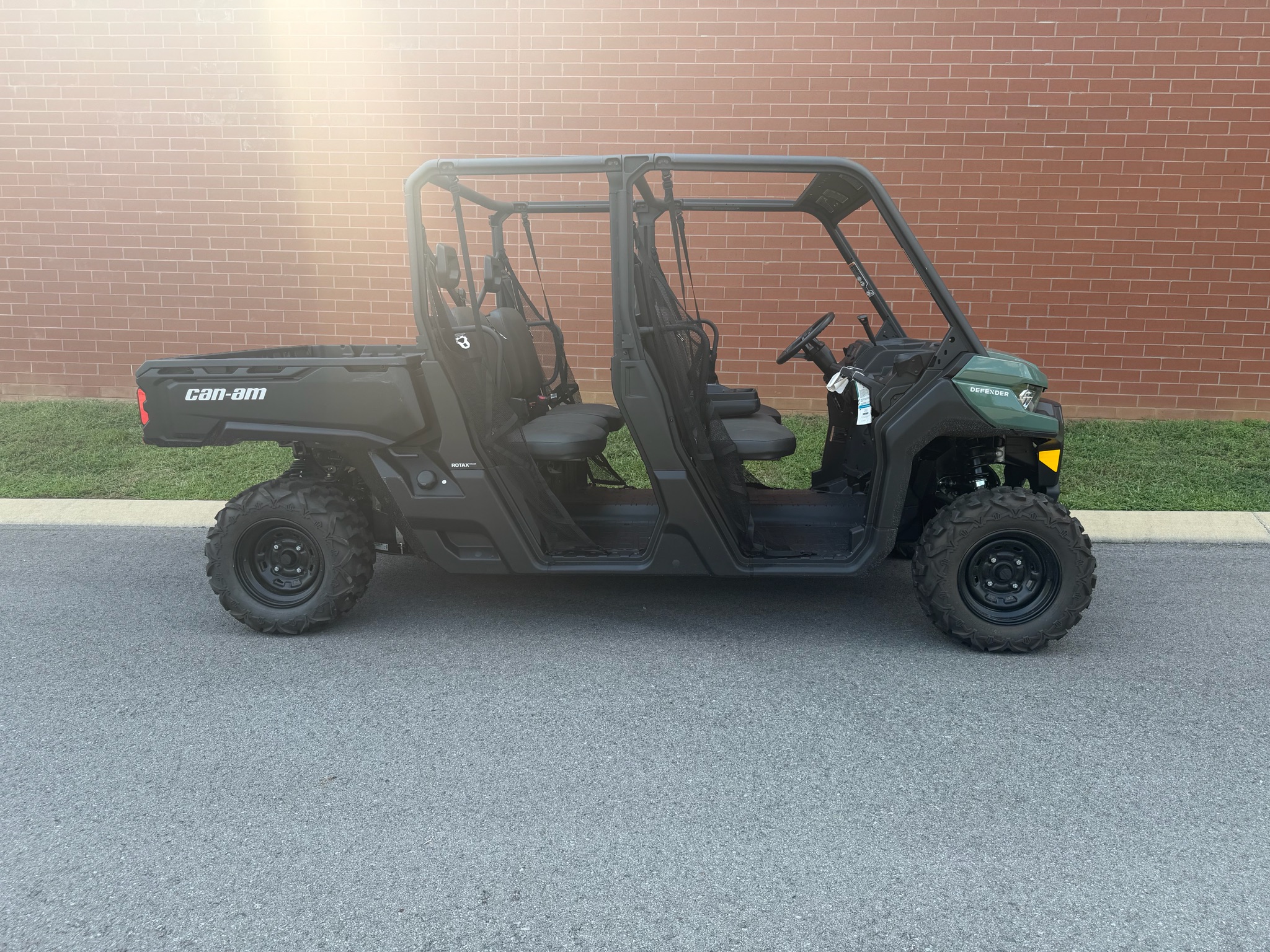 2026 Can-Am Defender MAX DPS HD7