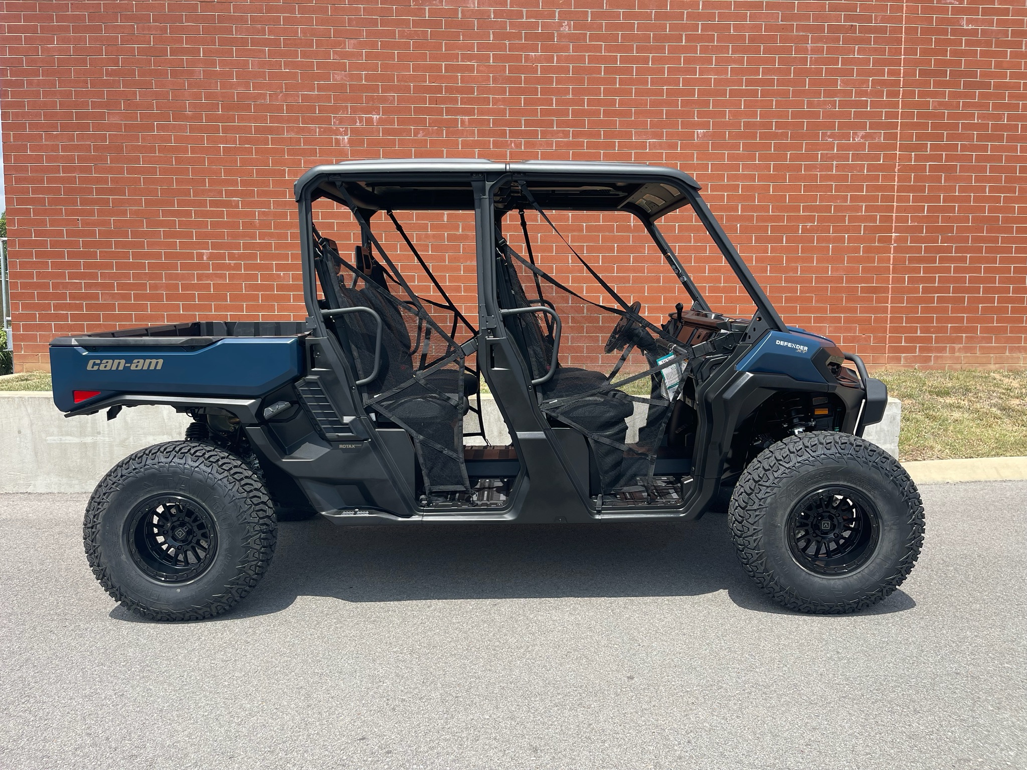 2026 Can-Am Defender MAX XT HD11