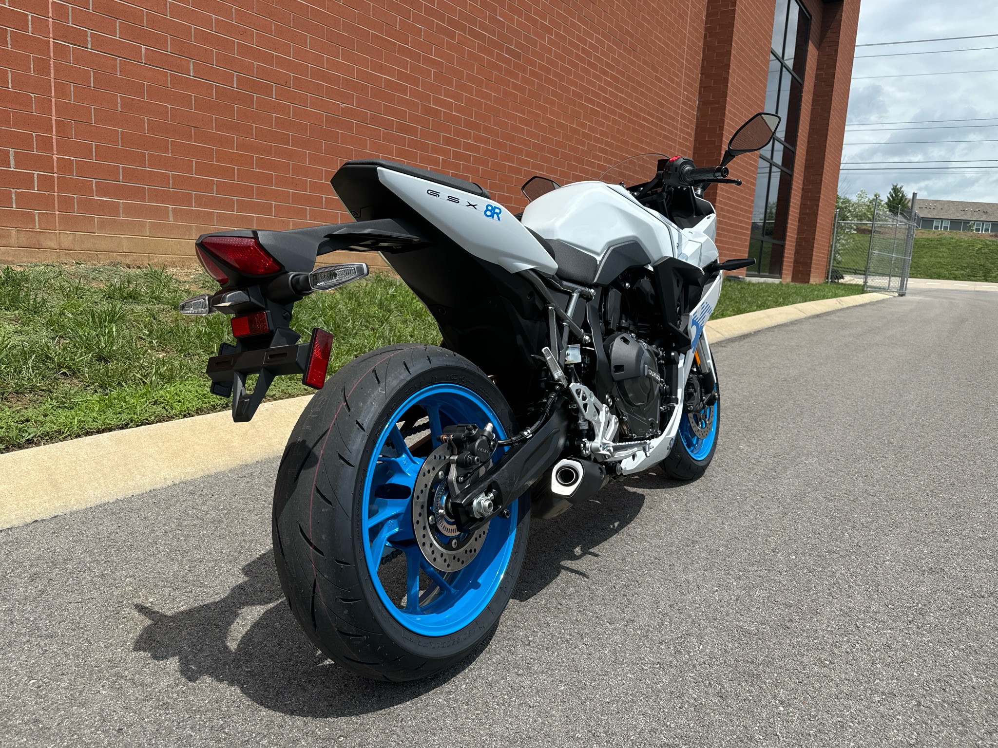 2026 Suzuki GSX-8R 5