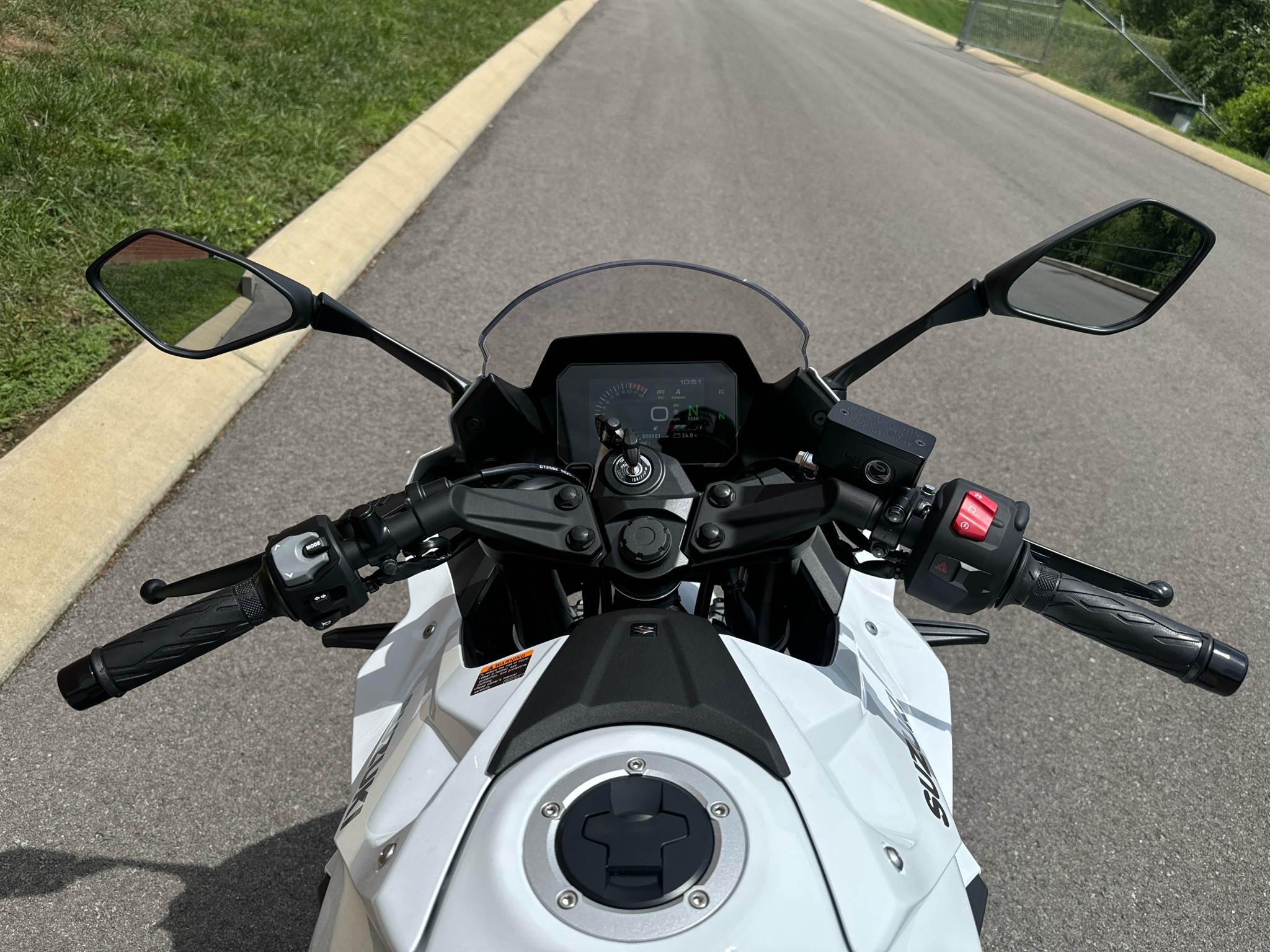 2026 Suzuki GSX-8R 6