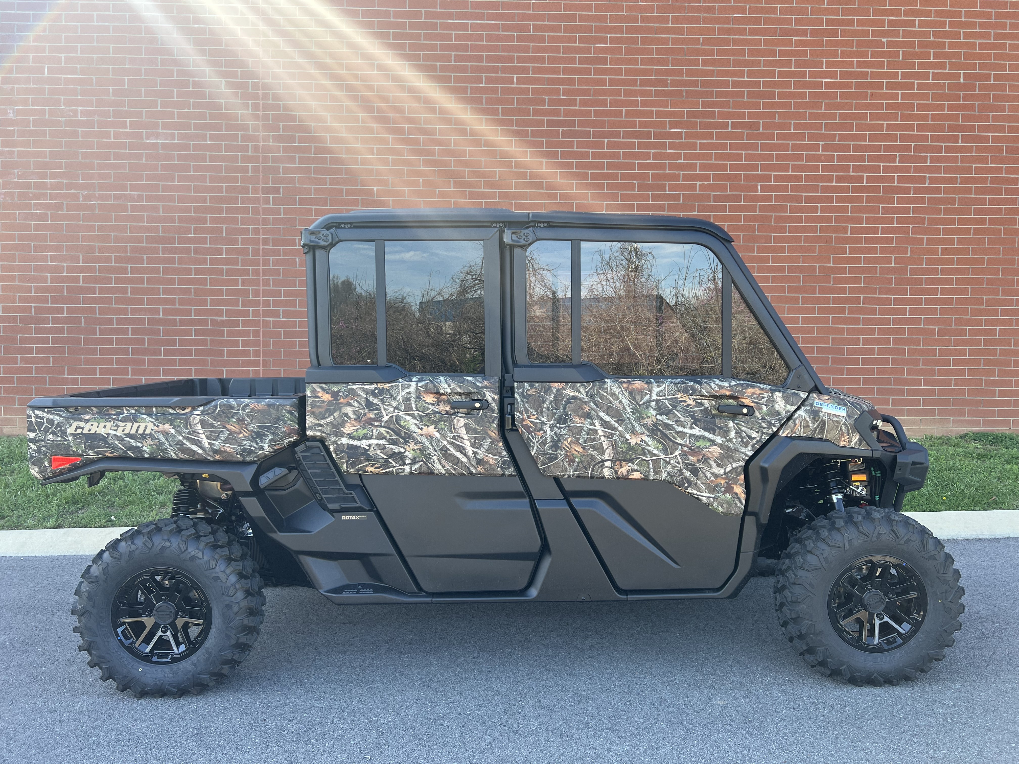 2026 Can-Am Defender MAX Limited HD11