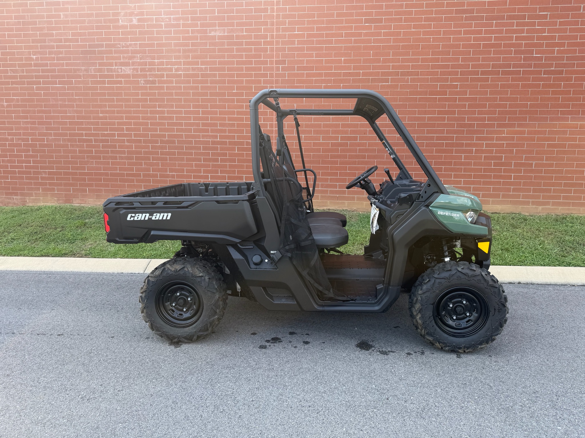 2026 Can-Am Defender HD7
