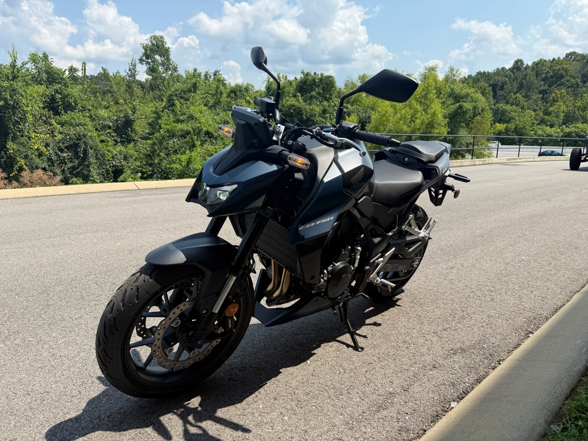 2026 Honda CB750 Hornet E-Clutch 2