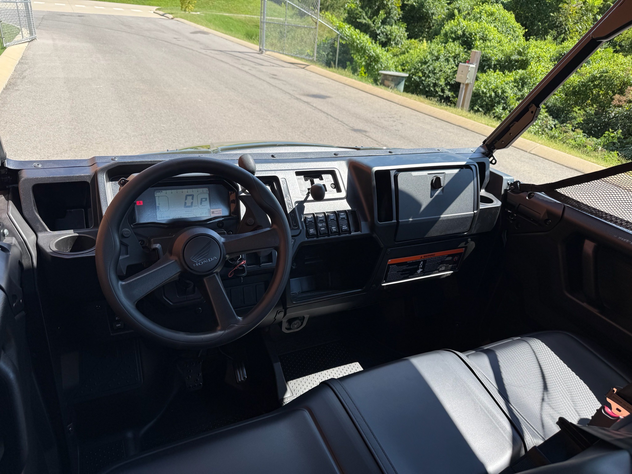 2026 Honda Pioneer 1000-5 Deluxe 2