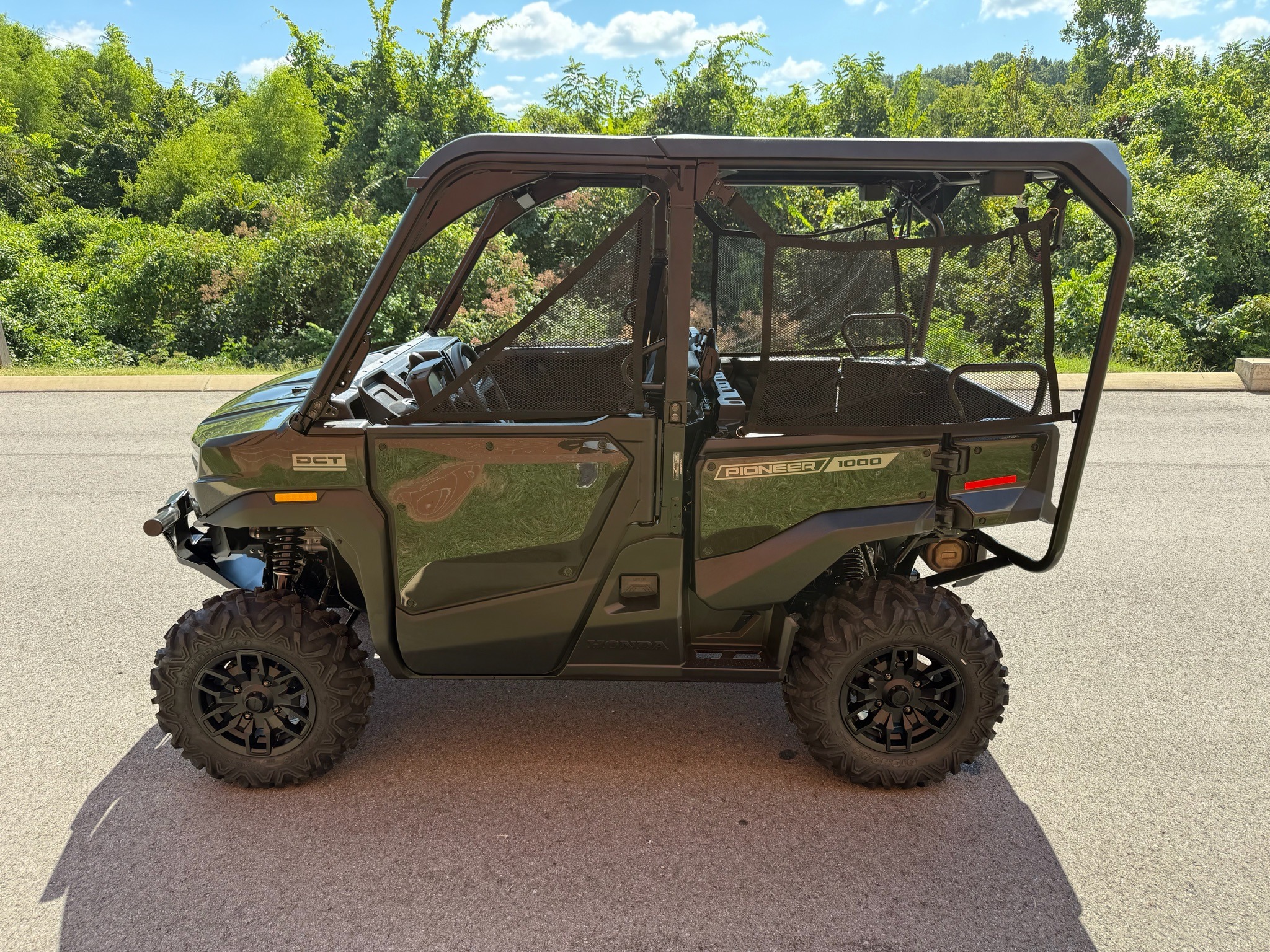 2026 Honda Pioneer 1000-5 Deluxe 4