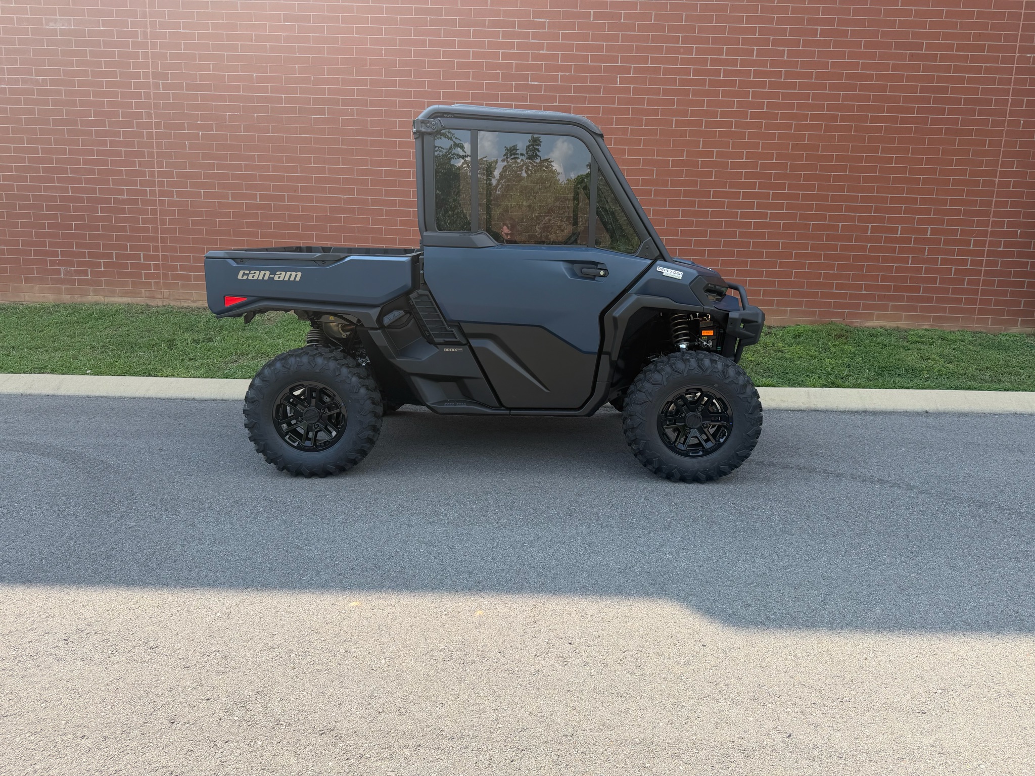 2026 Can-Am Defender Limited HD11