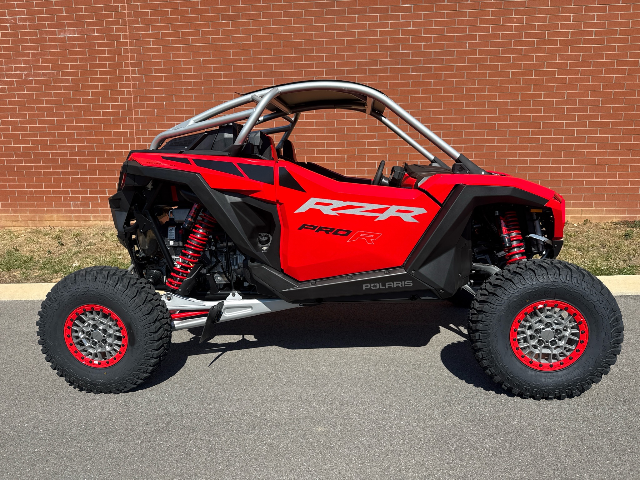 2026 Polaris RZR Pro R Ultimate
