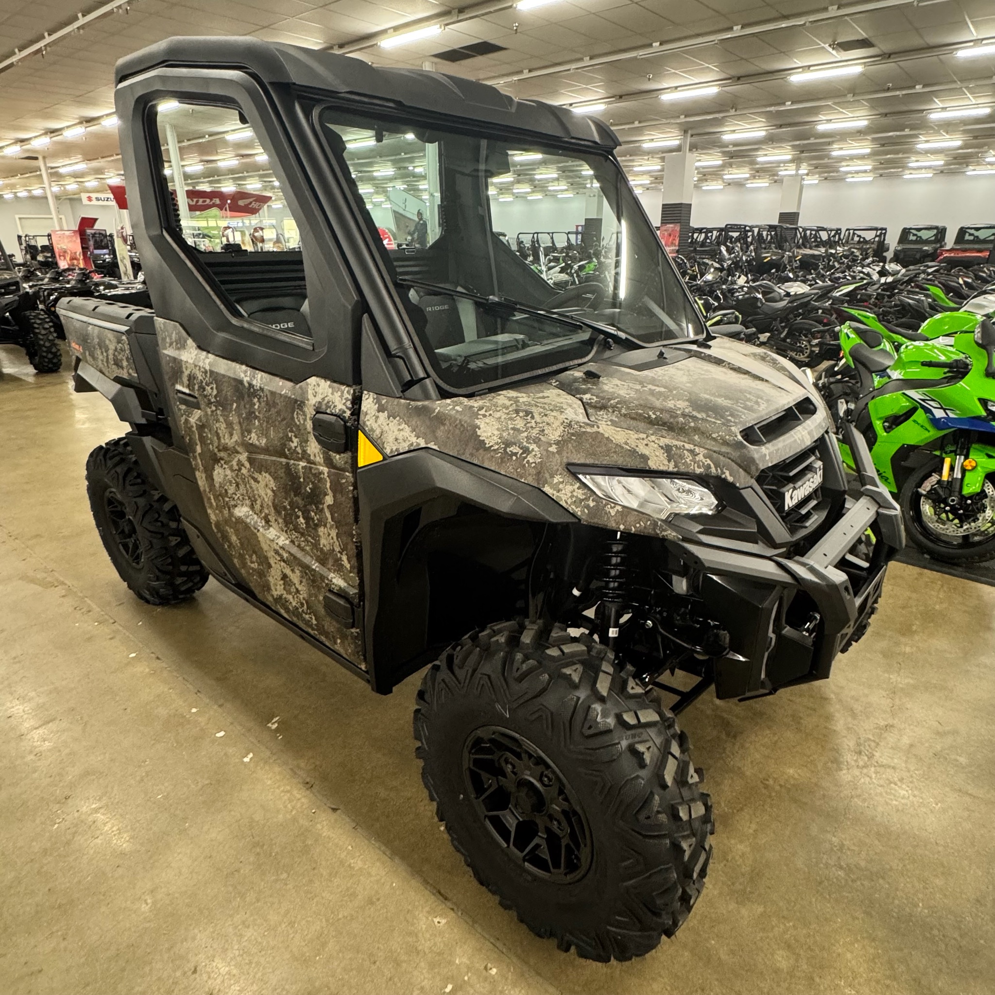 2026 Can-Am Defender DPS CAB