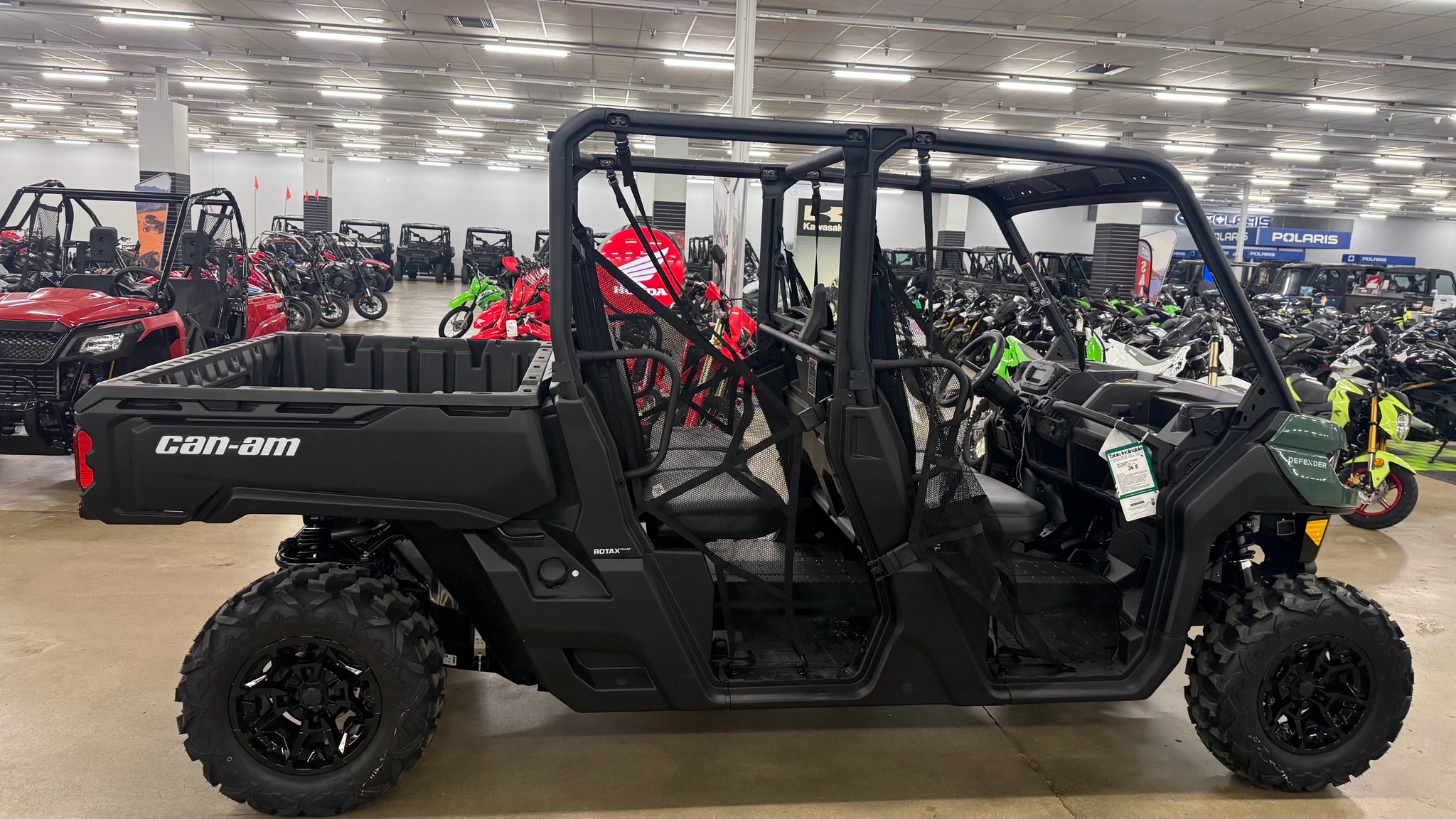 2026 Can-Am Defender MAX DPS HD9