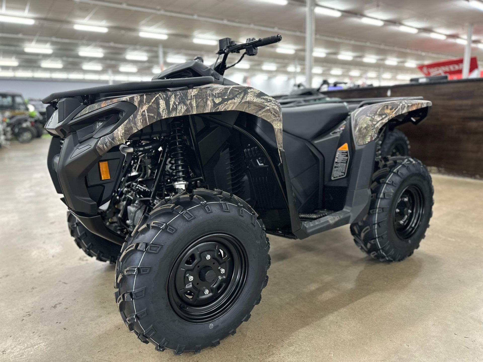 2025 Can-Am Outlander DPS 700