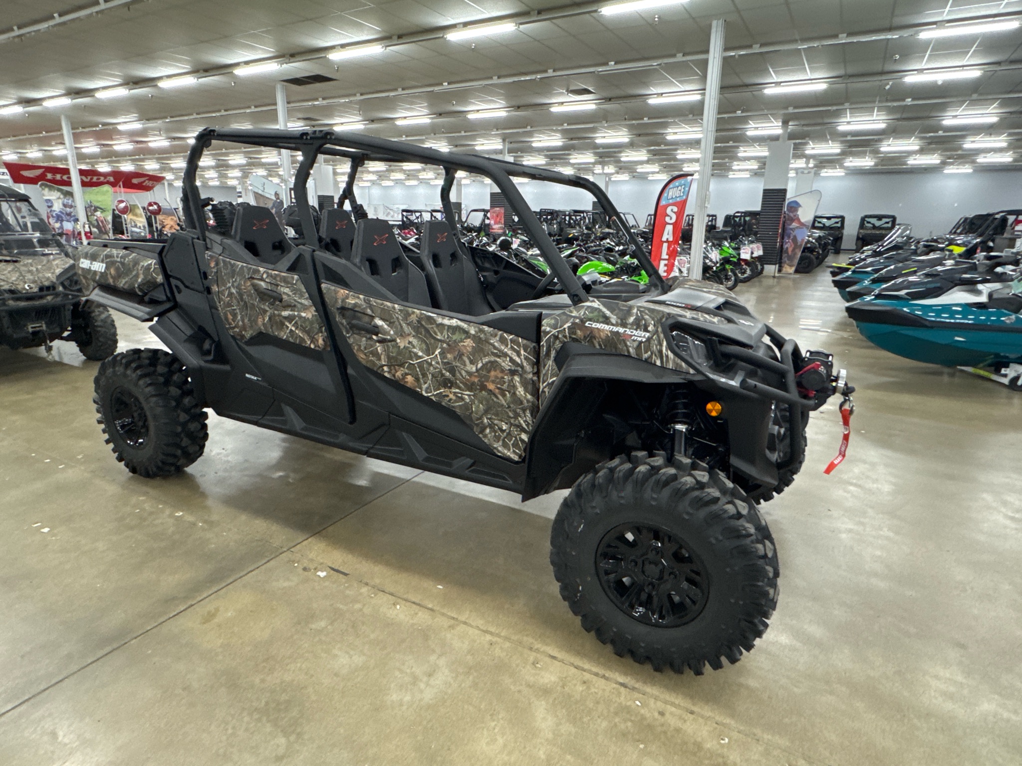 2026 Can-Am Commander MAX X MR