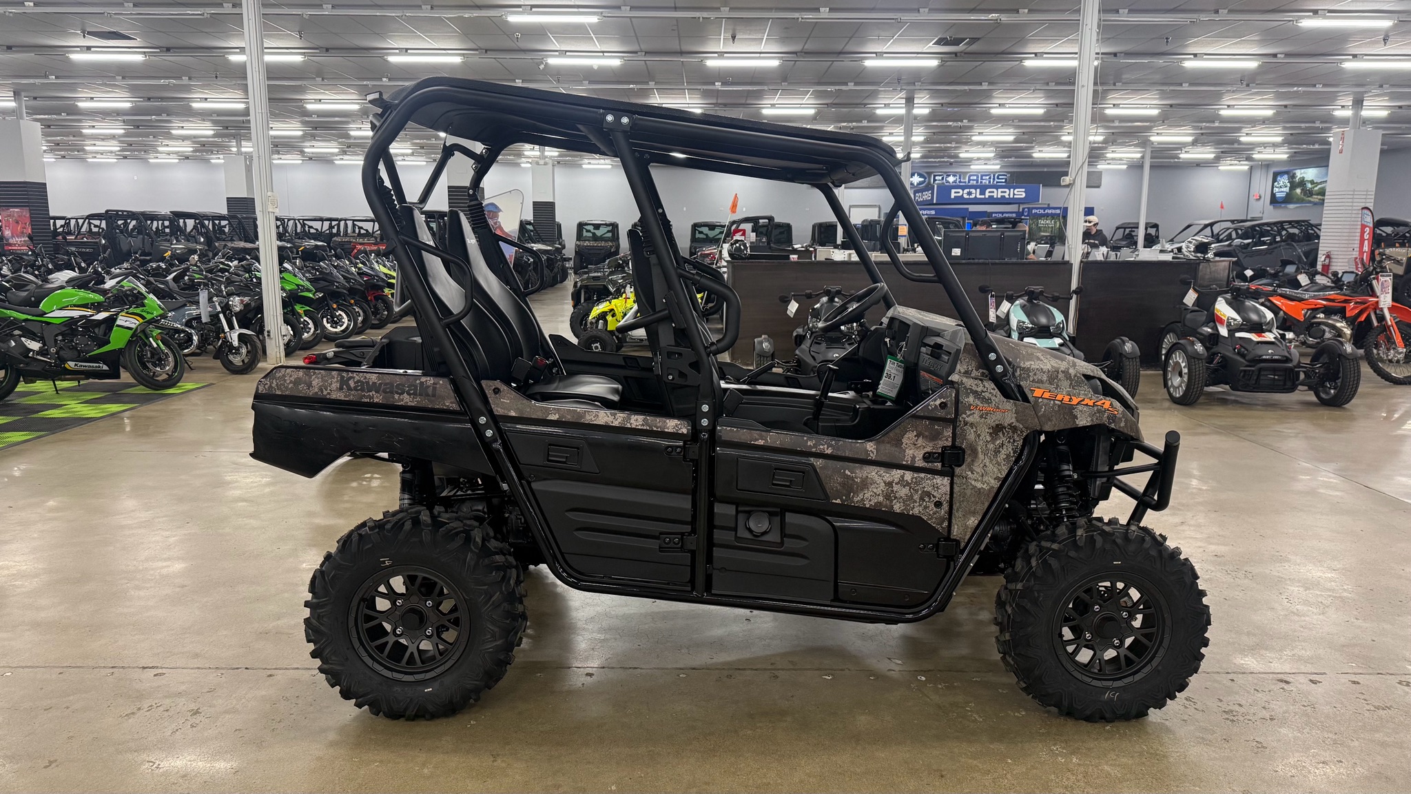 2025 Kawasaki Teryx4™ S Camo