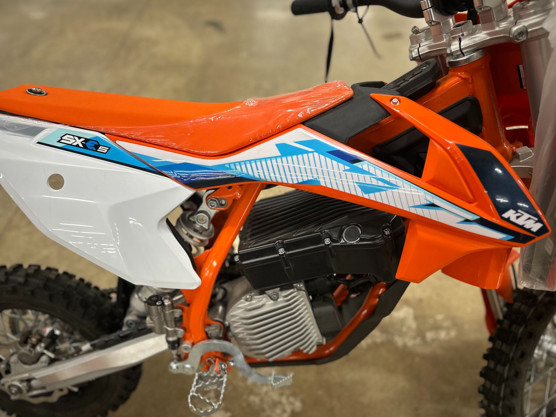 2024 KTM SX-E 5 in Columbia, Tennessee - Photo 3