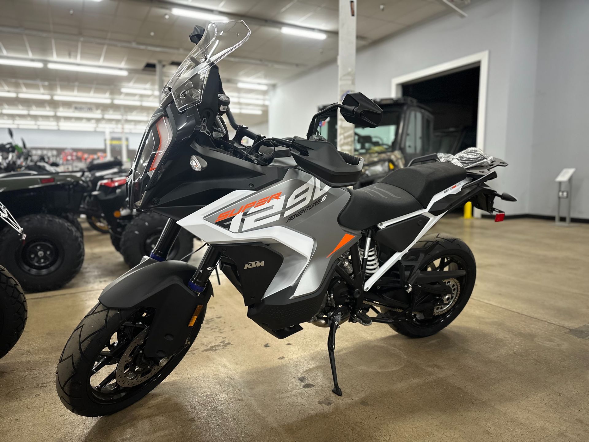 2024 KTM 1290 Super Adventure S in Columbia, Tennessee - Photo 2