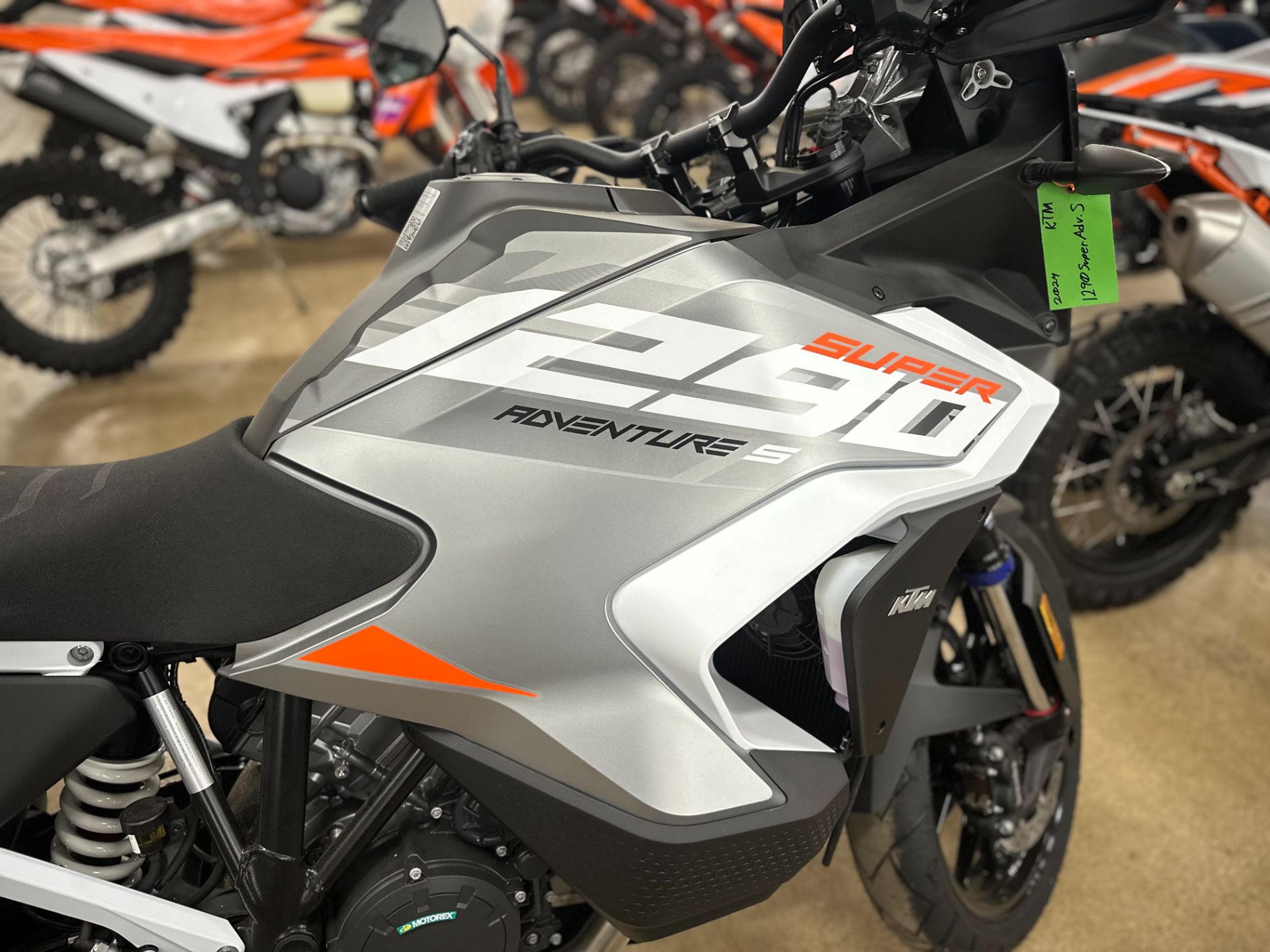 2024 KTM 1290 Super Adventure S in Columbia, Tennessee - Photo 6