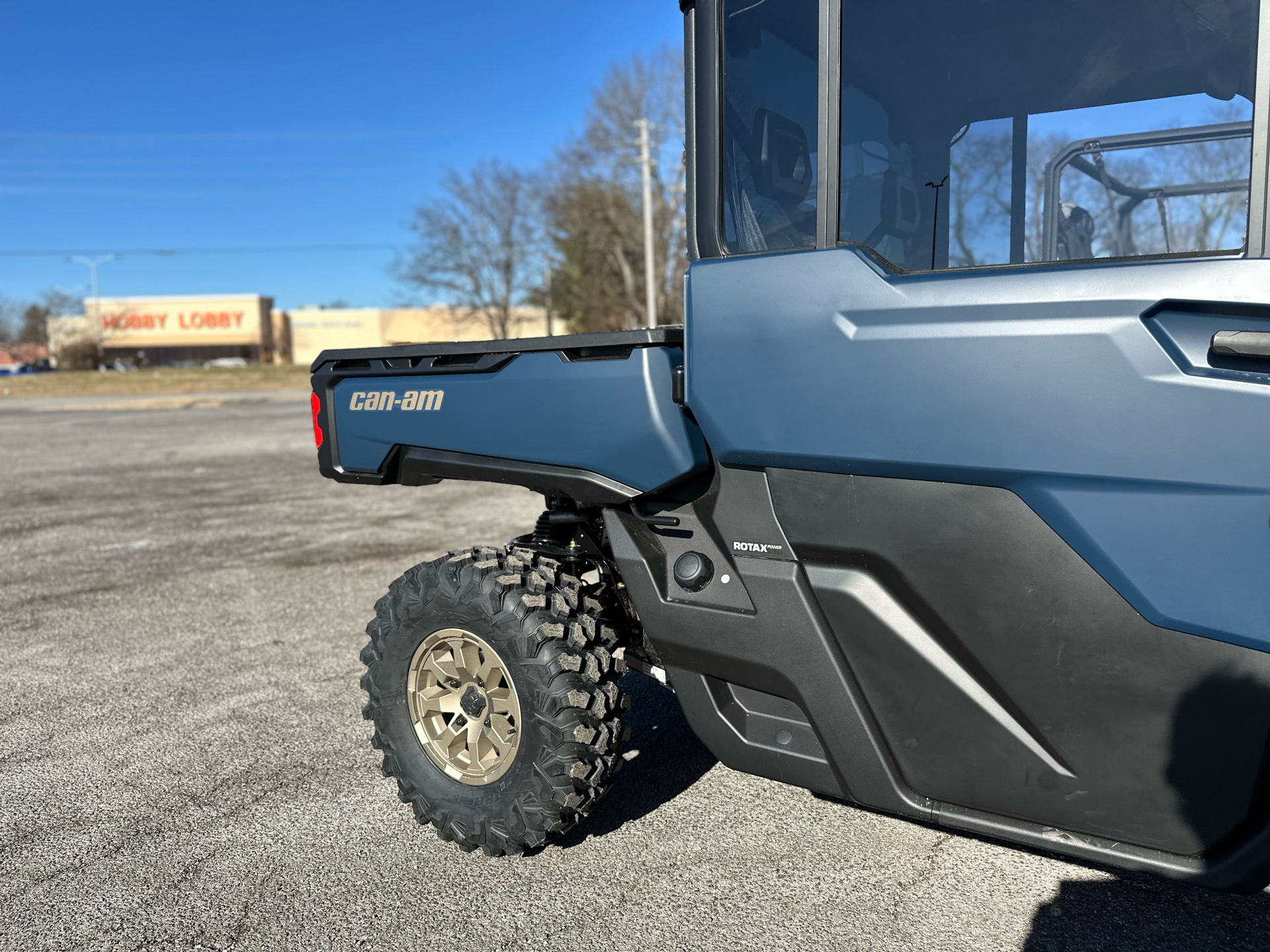 2025 Can-Am Defender Limited in Columbia, Tennessee - Photo 4